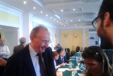 UniCredit, il Ceo Ghizzoni ad Affari: “A inizio 2015 giù i tassi sui prestiti alle imprese”