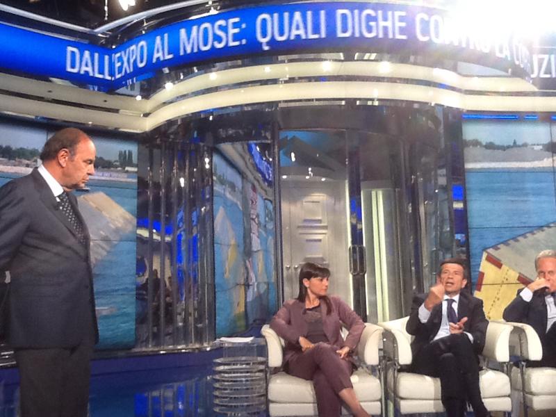 Cicchitto: allo stato è impossibile e perdente unire il Centrodestra Cicchitto: allo stato è impossibile e perdente unire il Centrodestra