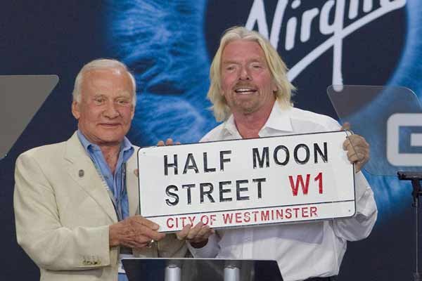 Google sale in quota con Virgin Galactic: Big G alla conquista dello spazio Google sale in quota con Virgin Galactic: Big G alla conquista dello spazio
