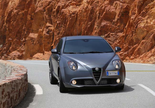 Alfa Romeo: la leggenda del Quadrifoglio Verde Alfa Romeo: la leggenda del Quadrifoglio Verde