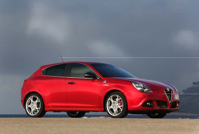 Alfa Romeo: la leggenda del Quadrifoglio Verde Alfa Romeo: la leggenda del Quadrifoglio Verde