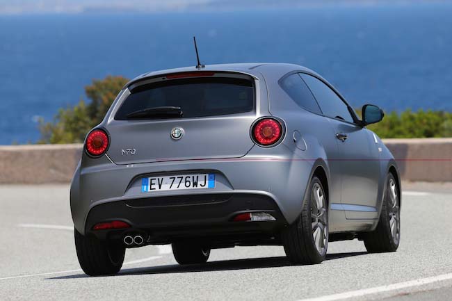 Alfa Romeo: la leggenda del Quadrifoglio Verde Alfa Romeo: la leggenda del Quadrifoglio Verde