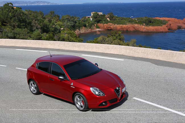 Alfa Romeo: la leggenda del Quadrifoglio Verde Alfa Romeo: la leggenda del Quadrifoglio Verde