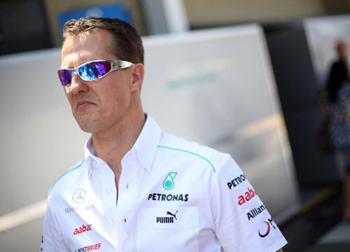 Schumacher è uscito dal coma e comunica con la moglie Schumacher è uscito dal coma e comunica con la moglie