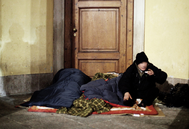 Guerra ai mendicanti. Serve una legge contro l’elemosina? Guerra ai mendicanti. Serve una legge contro l’elemosina?