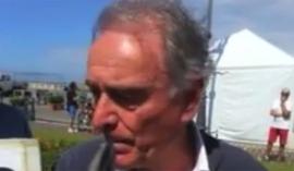 Varchi e pedoni: battaglia d’estate. Mare conteso, i negozi a lutto