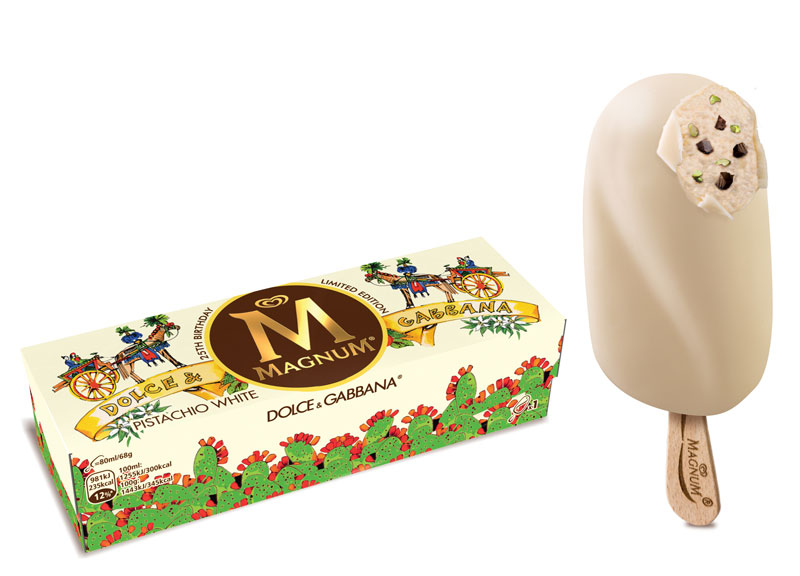 Corvaglia e Muniz al Magnum Store. C’è il gelato personalizzato. Foto Corvaglia e Muniz al Magnum Store. C’è il gelato personalizzato. Foto