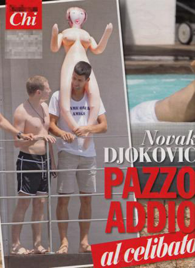 Djokovic, bambole gonfiabili all’addio al celibato – FOTO