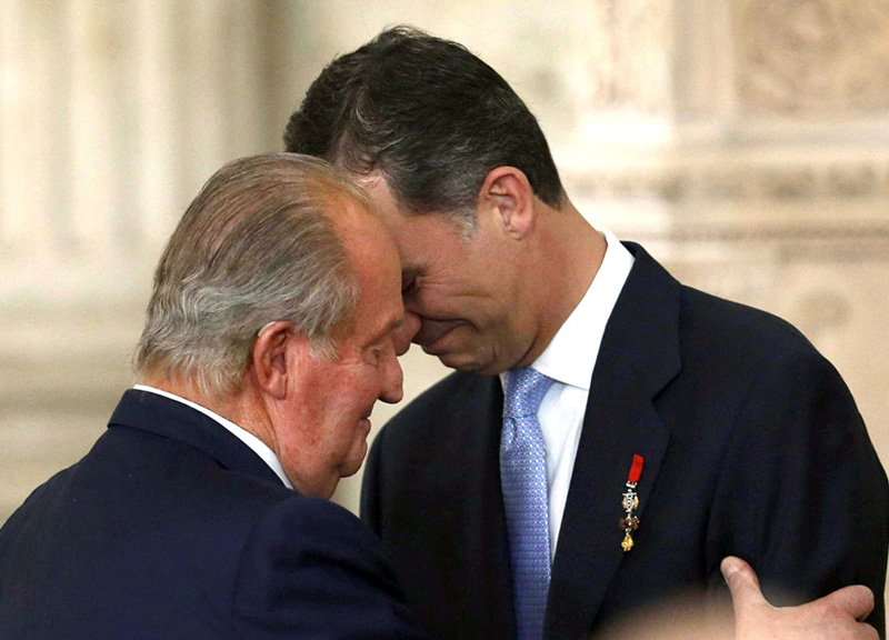 Felipe VI ha giurato. E’ il nuovo re di Spagna. Il ritratto della regina Felipe VI ha giurato. E’ il nuovo re di Spagna. Il ritratto della regina