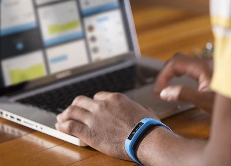 Quando muoversi,come nutrirsi.Una app al polso ci aiuta a stare meglio Quando muoversi,come nutrirsi.Una app al polso ci aiuta a stare meglio