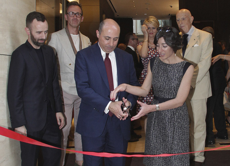 Sei sarti e guardaroba in 3D: Brioni apre a Milano lo store più grande Sei sarti e guardaroba in 3D: Brioni apre a Milano lo store più grande