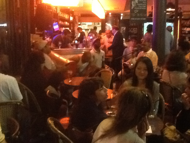 La musica in festa lungo le strade di Parigi – FOTO E VIDEO