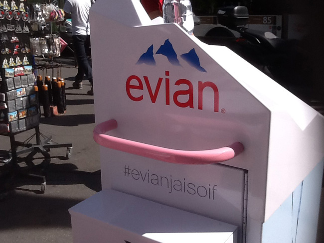 La musica in festa lungo le strade di Parigi – FOTO E VIDEO