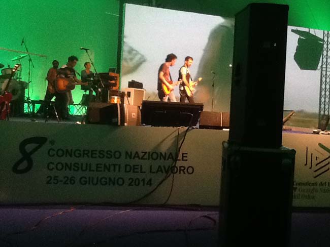 Edoardo Bennato, che spettacolo il suo concerto a Fiuggi Edoardo Bennato, che spettacolo il suo concerto a Fiuggi