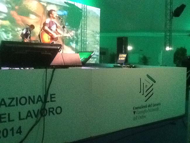 Edoardo Bennato, che spettacolo il suo concerto a Fiuggi Edoardo Bennato, che spettacolo il suo concerto a Fiuggi