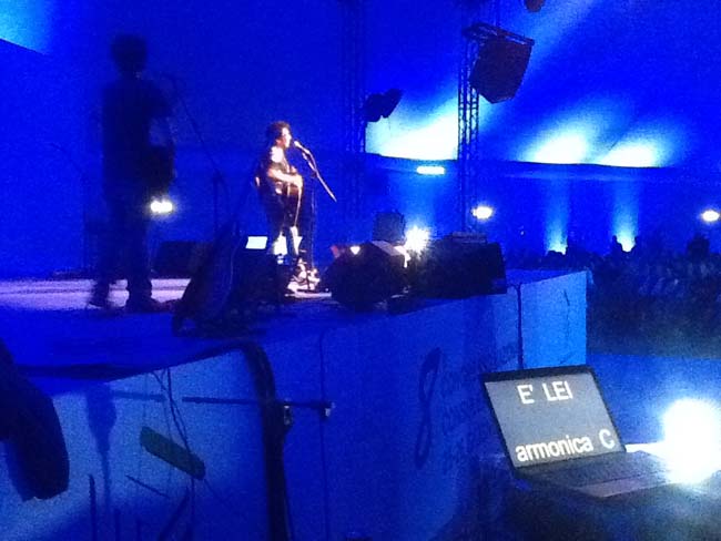 Edoardo Bennato, che spettacolo il suo concerto a Fiuggi Edoardo Bennato, che spettacolo il suo concerto a Fiuggi