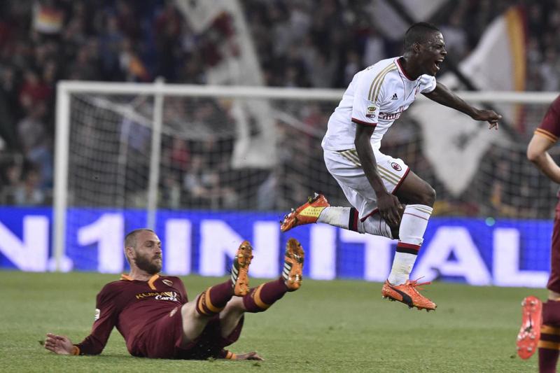 Milan, con l’addio di Suarez (Barcellona) Balotelli ai Reds Milan, con l’addio di Suarez (Barcellona) Balotelli ai Reds
