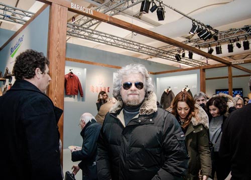 Grillo e gli occhiali auto-griffati Grillo e gli occhiali auto-griffati