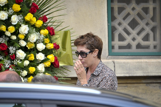 Addio a Giorgio Faletti, i funerali. Foto e video Addio a Giorgio Faletti, i funerali. Foto e video