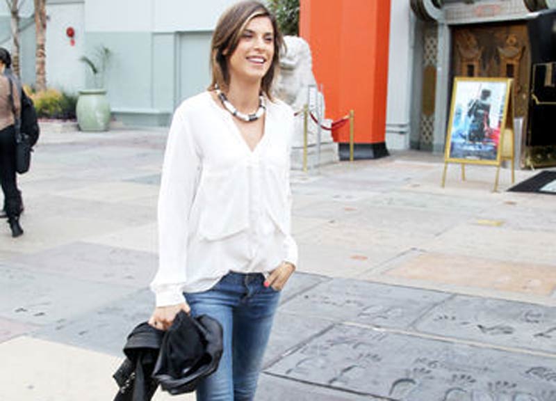 Elena Santarelli e la passione per… gli addominali – FOTO