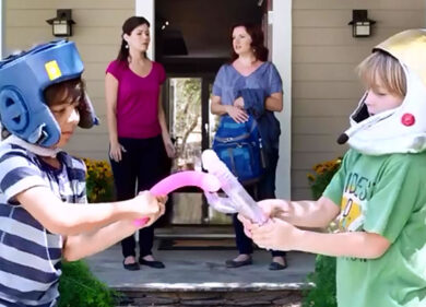 Vibratori contro le armi. Ecco lo spot che fa discutere