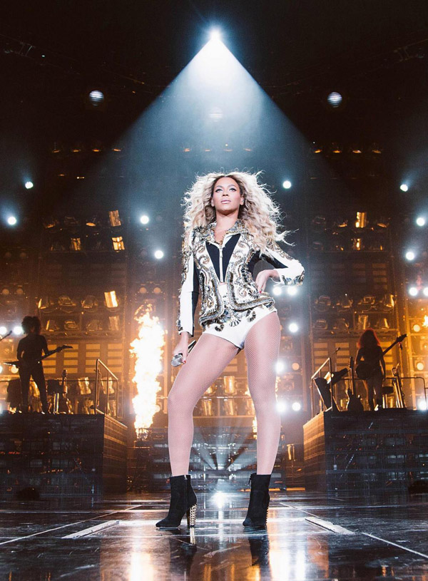 Beyoncé canta un tradimento di Jayz, ma poi… Beyoncé canta un tradimento di Jayz, ma poi…