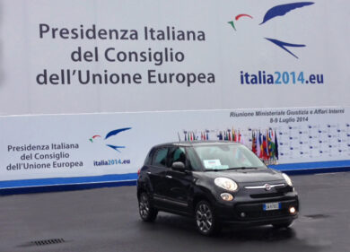 Fiat dà un passaggio al semestre Ue. Padoan in Ducato (e senza scorta)
