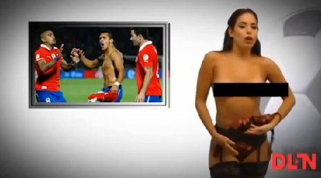 La giornalista venezuelana si spoglia sui gol del Mondiale La giornalista venezuelana si spoglia sui gol del Mondiale