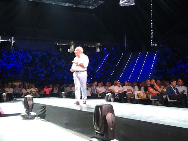 UniCredit, addio al cassiere. Le filiali vendono anche elettrodomestici