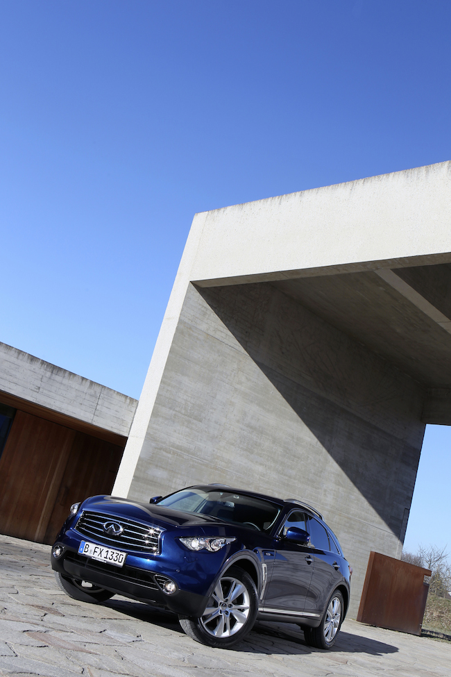 Infiniti QX70S come lei non c’e’ nessuna Infiniti QX70S come lei non c’e’ nessuna