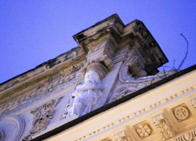 Napoli, vietata la galleria Umberto. I vigili trovano 6 criticità