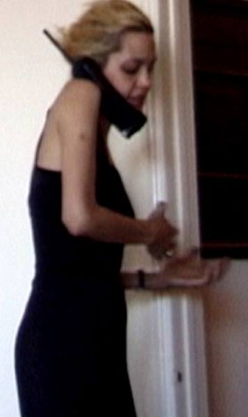 Angelina Jolie e la droga a 20 anni. Il video inedito
