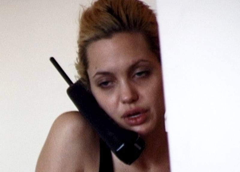 Angelina Jolie e la droga a 20 anni. Il video inedito