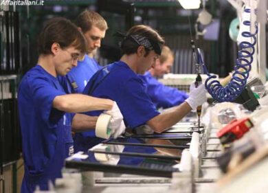 Eurozona, -1,1% produzione industriale a maggio