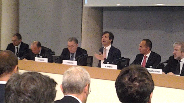 Intesa esclude la manovra correttiva. Il debito pubblico salverà Matteo Renzi
