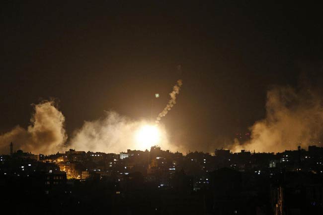 Israele avanza nella Striscia di Gaza. Netanyahu: “Pronti a intensificare” Israele avanza nella Striscia di Gaza. Netanyahu: “Pronti a intensificare”