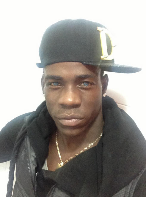 Balotelli all’Arsenal per 20 milioni. Galliani attende la mail Balotelli all’Arsenal per 20 milioni. Galliani attende la mail