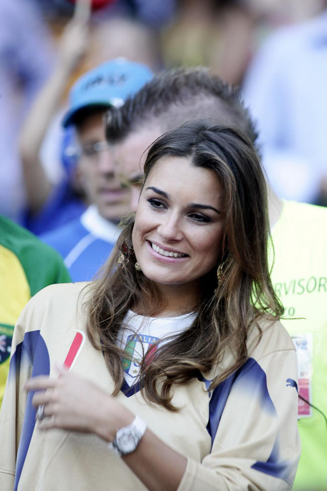 Ilaria D’Amico e Gigi Buffon: le foto della vacanza in Grecia insieme Ilaria D’Amico e Gigi Buffon: le foto della vacanza in Grecia insieme