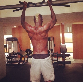 Wenger, nuovo schiaffo a Balotelli. Taarabt out dal Qpr Wenger, nuovo schiaffo a Balotelli. Taarabt out dal Qpr