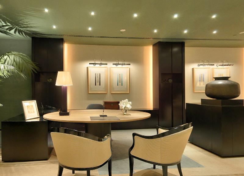 Esclusivo/ Maroni, il volo business e l’hotel 5 stelle. Il caso del viaggio mancato Esclusivo/ Maroni, il volo business e l’hotel 5 stelle. Il caso del viaggio mancato