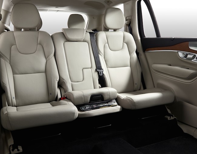 Nuova Volvo XC90: due tecnologie in anteprima mondiale per una delle auto più sicure al mondo