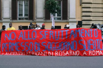 Pomodori, il marchio che non sfrutta i braccianti