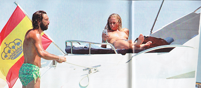 La nuova vita di Andrea Pirlo e il topless della sua Valentina in barca La nuova vita di Andrea Pirlo e il topless della sua Valentina in barca