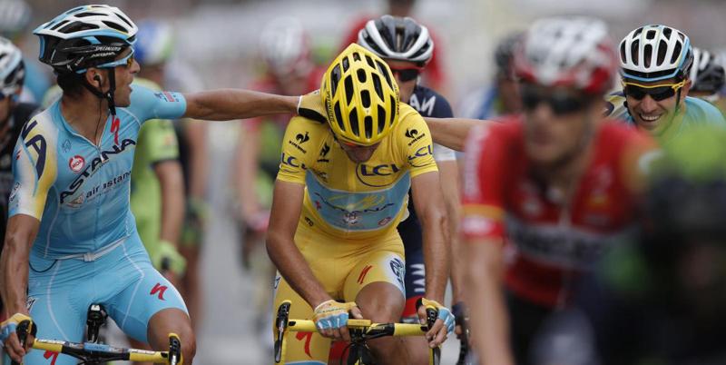 Tour, Nibali lacrime di gioia. La moglie: “E’ stato… bravino” Tour, Nibali lacrime di gioia. La moglie: “E’ stato… bravino”