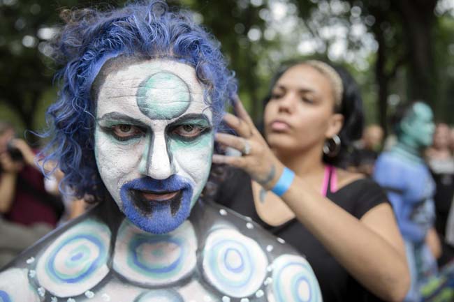 A New York il primo Body painting Day. Corpi nudi che diventano arte A New York il primo Body painting Day. Corpi nudi che diventano arte