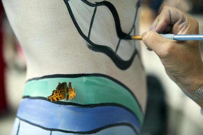 A New York il primo Body painting Day. Corpi nudi che diventano arte