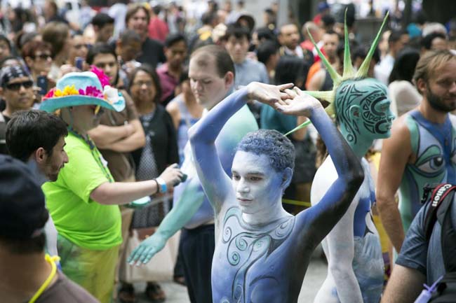 A New York il primo Body painting Day. Corpi nudi che diventano arte
