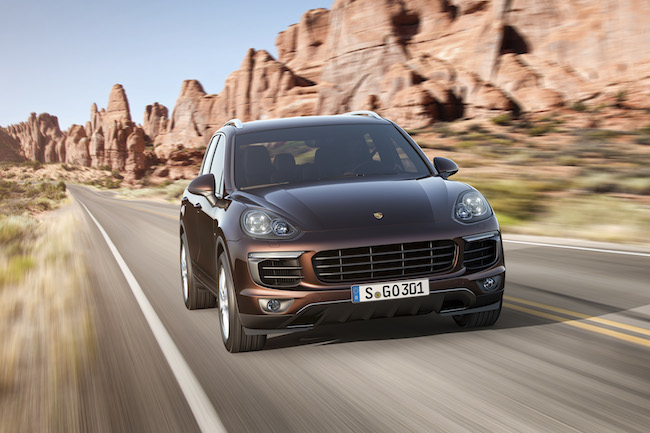 Nuova Porsche Cayenne, la tecnologia moderna incontra il design sportivo.