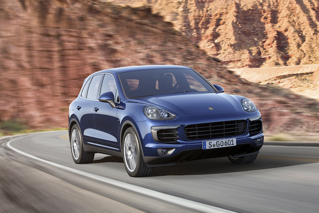 Nuova Porsche Cayenne, la tecnologia moderna incontra il design sportivo.