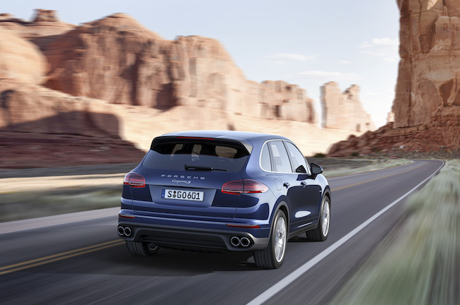 Nuova Porsche Cayenne, la tecnologia moderna incontra il design sportivo.